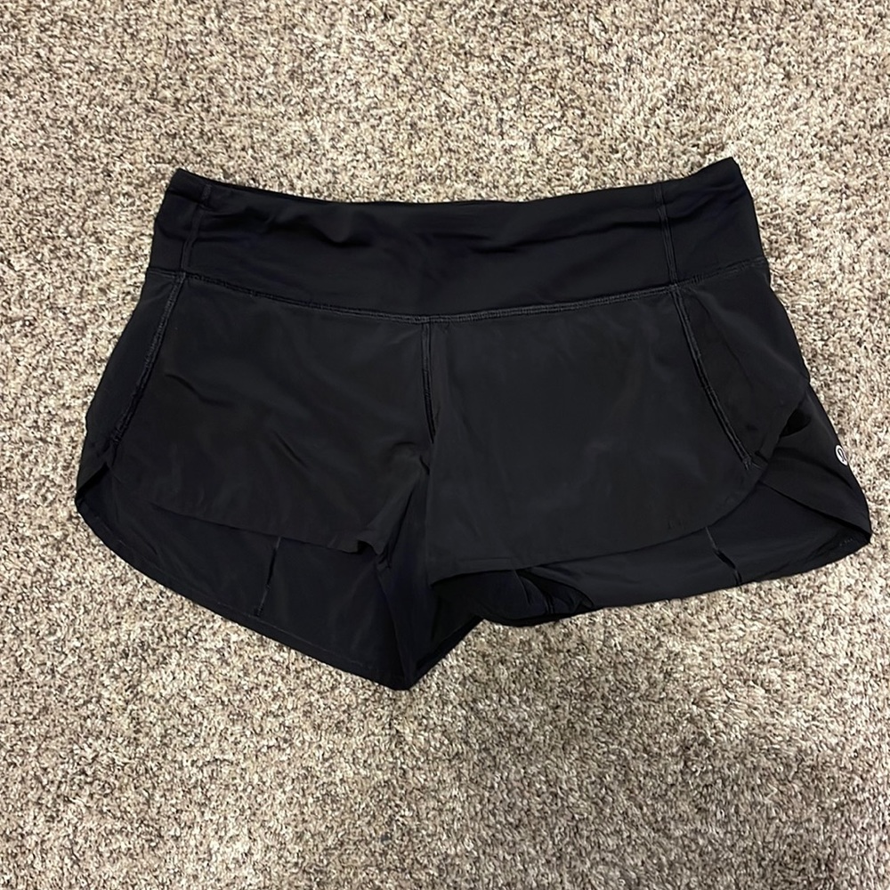 Lululemon Speed Up Short. Black size 6